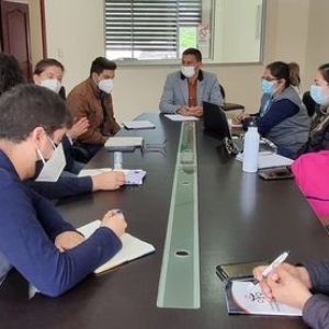 REUNIÓN DE TRABAJO CON ECUAGUESA, CRISFE Y LA PUCE