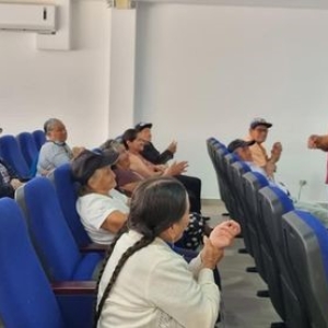 ACTIVIDADES RECREACIONALES FISICAS PARA FORTALECER LA SALUD DE LOS ADULTOS MAYORES DE LA PARROQUIA