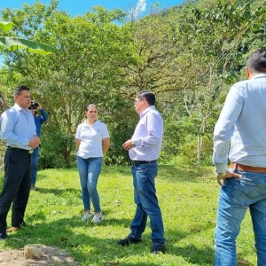 VISITA AL LUGAR DE LA FUTURA CENTRAL HIDROELECTRICA